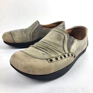 Kalso Earth Shoe Shake gray Leather Slip On Ruched 6B